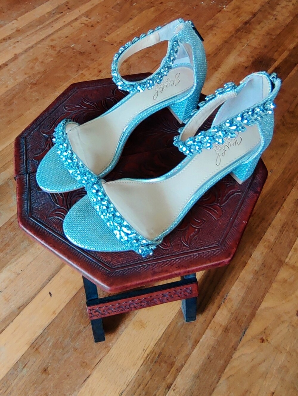 Jewel Badgley Mischka Bronwen Embellished Evening Shoe 6.5